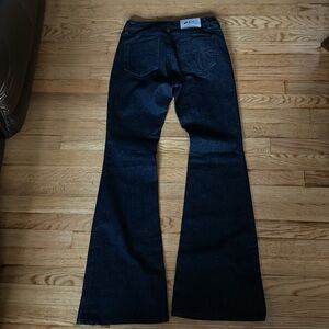 Antonio Melani women’s size 27 mid rise flare jeans!